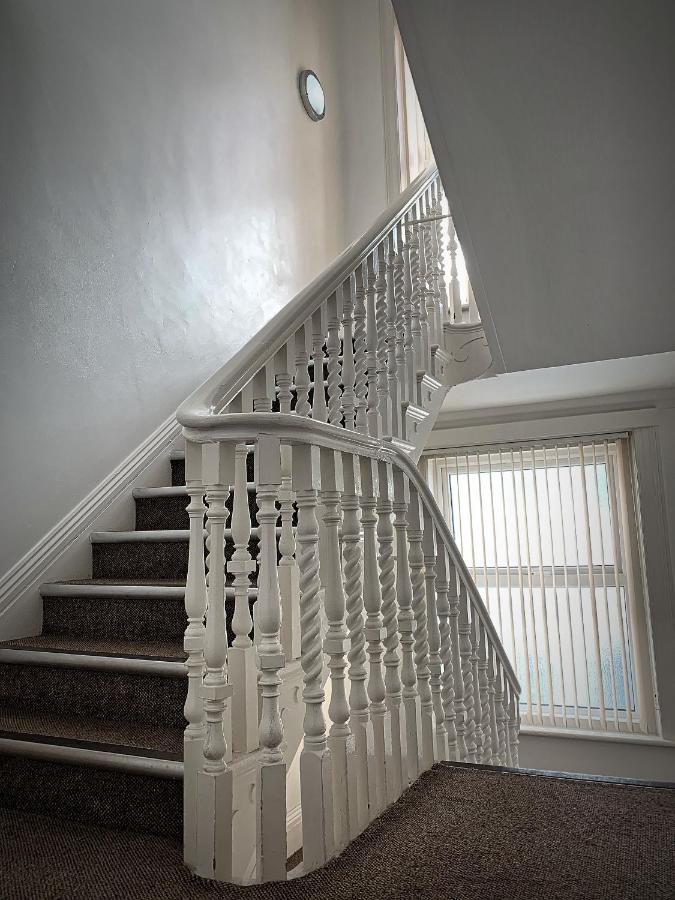 Bournemouth Beachfront Retreat 3 Bedroom 3 Bathroom Seaside B&B With Free Parking Exteriér fotografie
