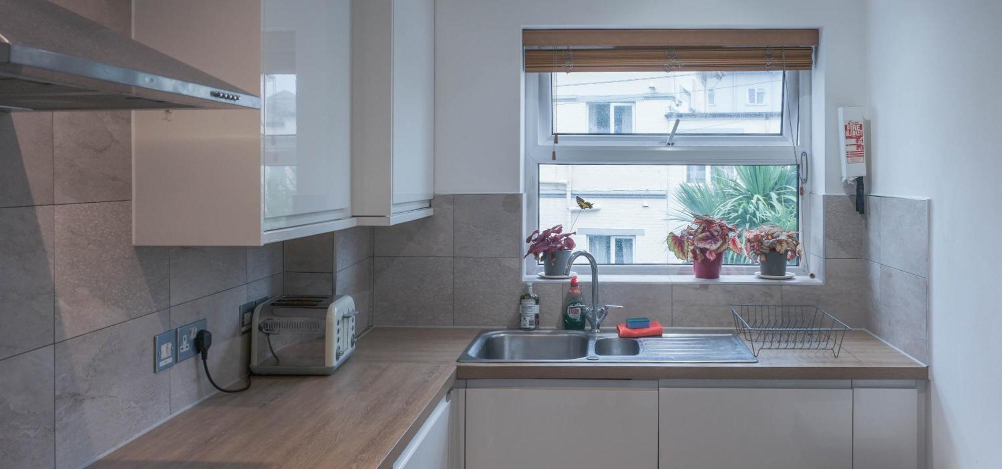 Bournemouth Beachfront Retreat 3 Bedroom 3 Bathroom Seaside B&B With Free Parking Exteriér fotografie