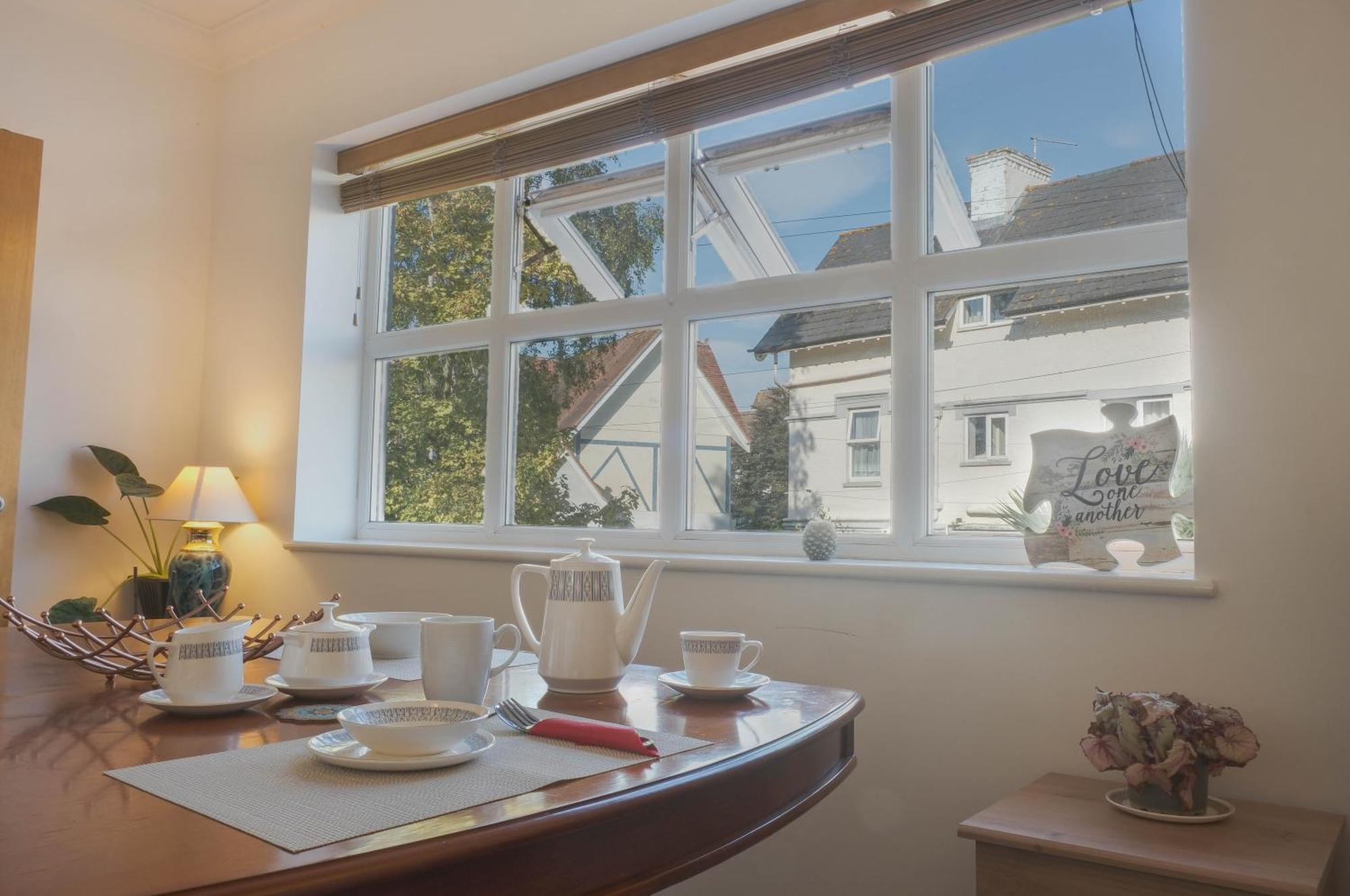 Bournemouth Beachfront Retreat 3 Bedroom 3 Bathroom Seaside B&B With Free Parking Exteriér fotografie