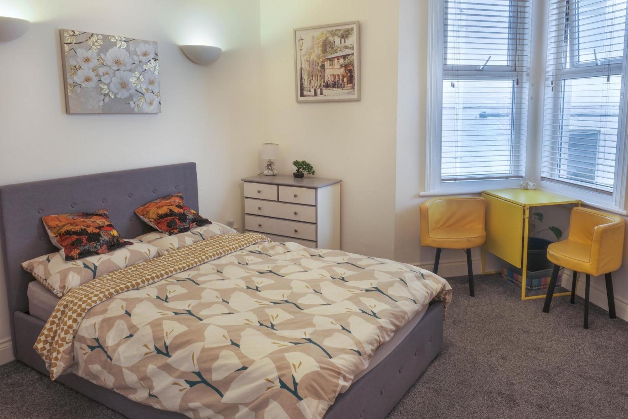 Bournemouth Beachfront Retreat 3 Bedroom 3 Bathroom Seaside B&B With Free Parking Exteriér fotografie